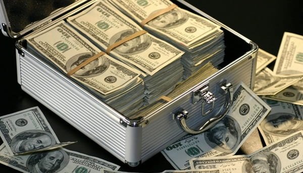 How to Use an Option Pricing Calculator to Improve Your Trading Strategy